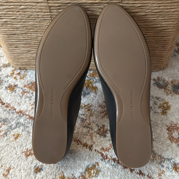 Lucky Brand Black Women's Flats - Picture 2 of 6